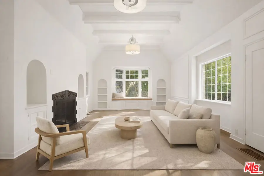 2633 N Commonwealth Avenue, Los Angeles, CA 90027 - Image #2