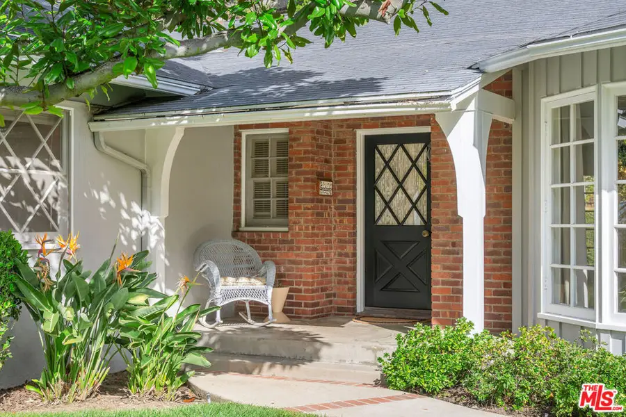 3520 Longridge Avenue, Sherman Oaks, CA 91423 - Image #3