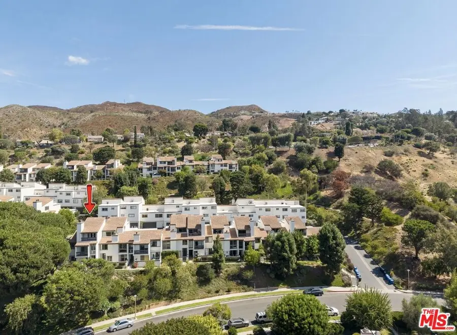 17099 Palisades Circle, Pacific Palisades, CA 90272 - Image #3