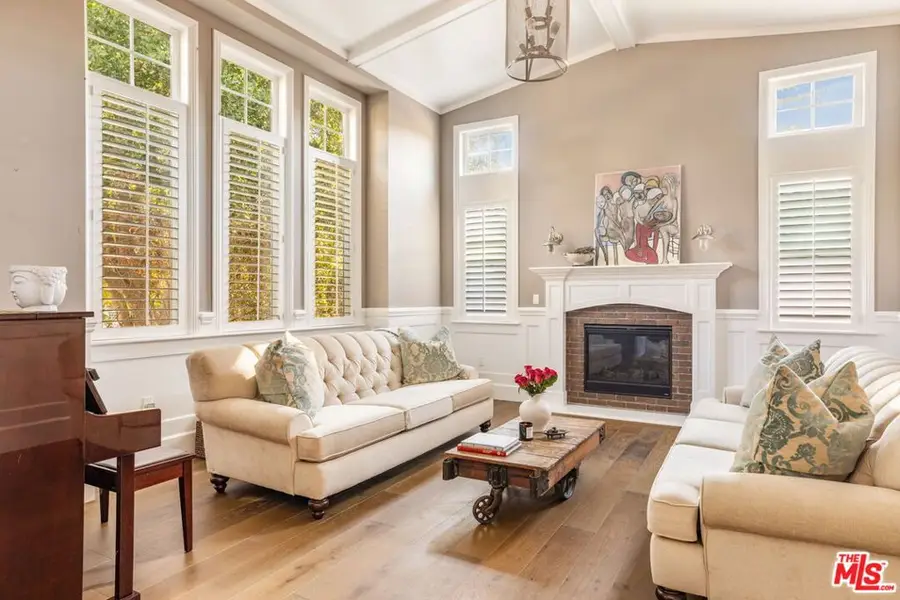 4505 Morella Avenue, Valley Village, CA 91607 - Image #2