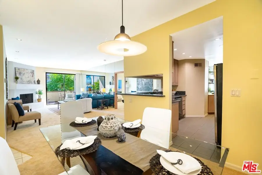 11755 Montana Avenue #201, Los Angeles, CA 90049 - Image #2