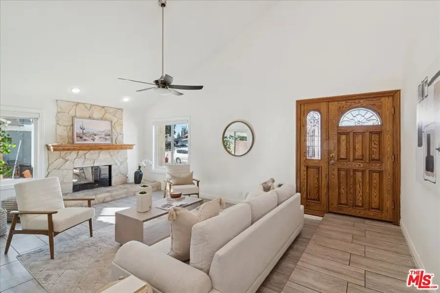 2216 Carlsbad Court, Simi Valley, CA 93063 - Image #3