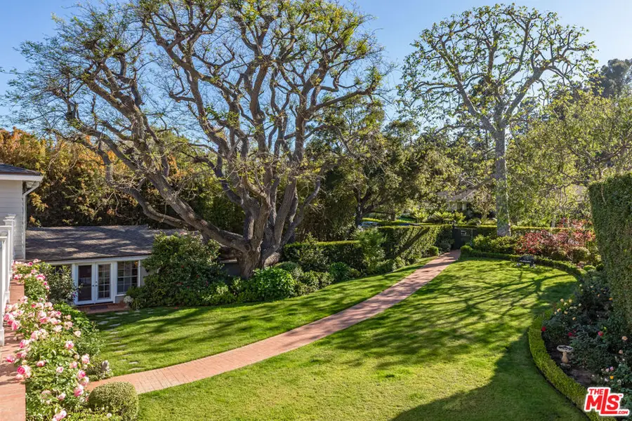 685 Elkins Road, Los Angeles, CA 90049 - #2