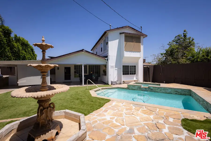 6449 Radford Avenue, North Hollywood, CA 91606 - #2