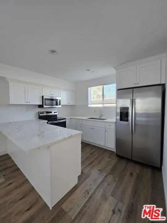 449 W 74th Street, Los Angeles, CA 90003 - Image #3