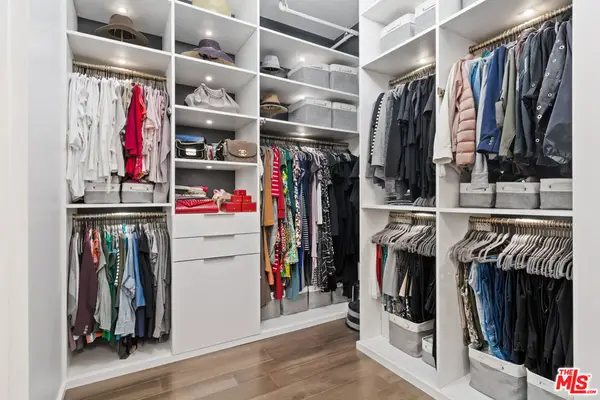 1111 S Grand Avenue #716, Los Angeles, CA 90015