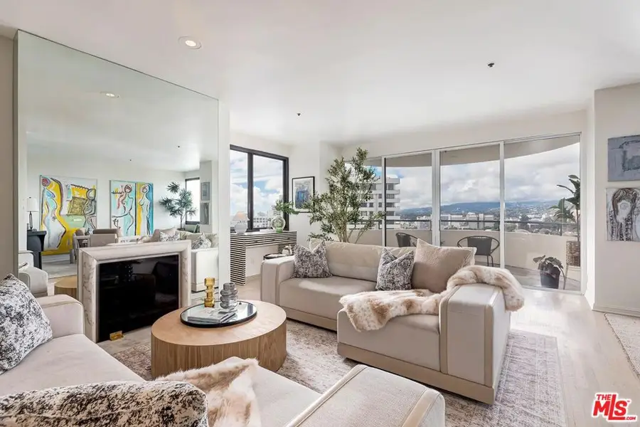 10560 Wilshire Boulevard #1703, Los Angeles, CA 90024 - Image #2