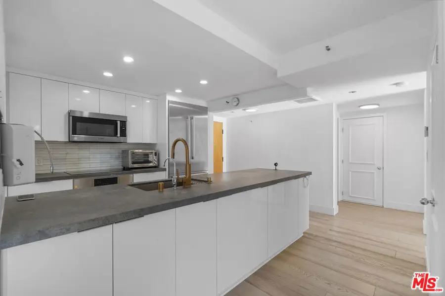 600 W 9th Street #1214, Los Angeles, CA 90015 - Image #2