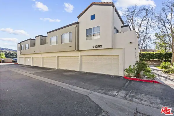 21302 Nandina Lane #202, Newhall, CA 91321