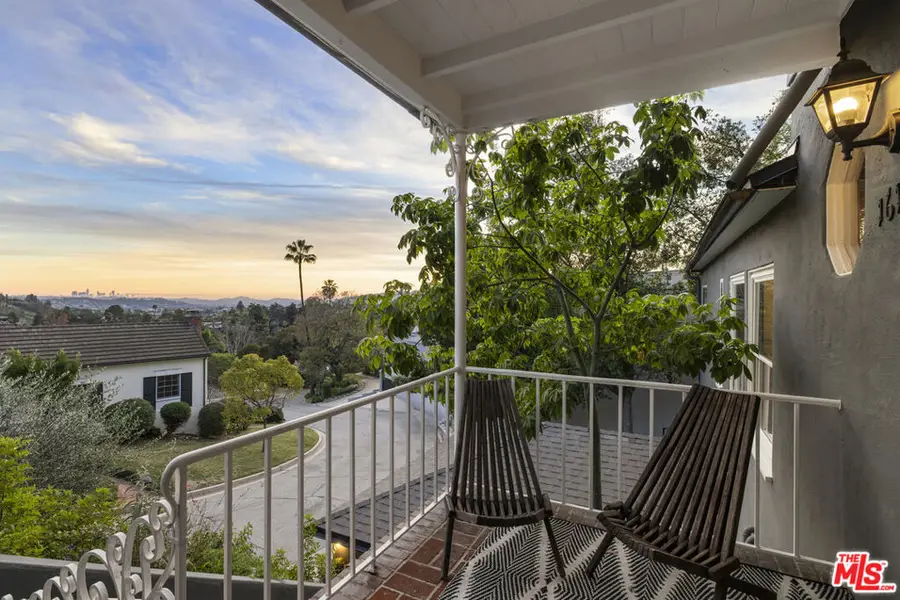 1611 Puebla Drive, Glendale, CA 91207 - Image #3