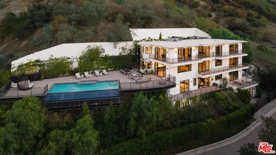 3820 Knobhill Drive, Sherman Oaks, CA 91423 - #2