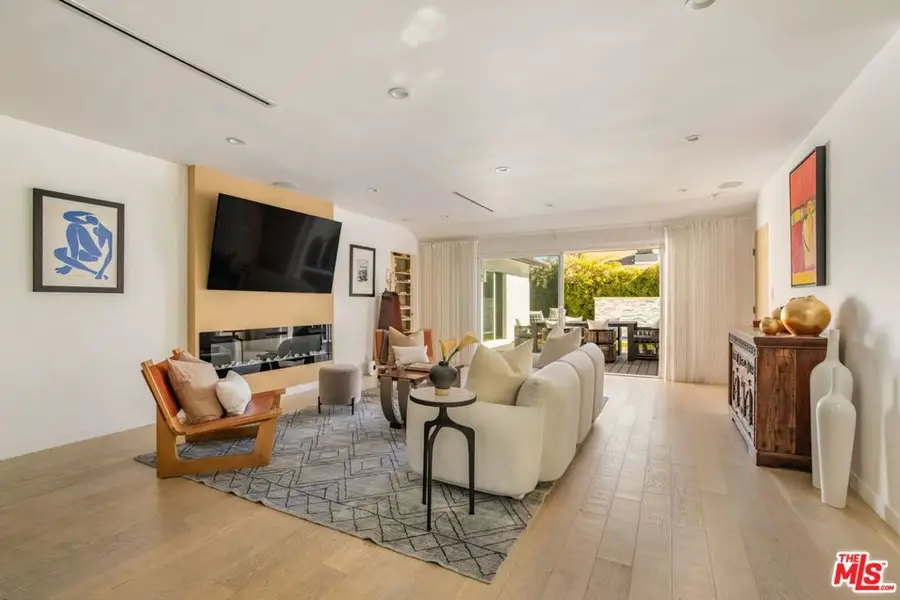 5860 Alcove Avenue, Valley Village, CA 91607 - Image #3