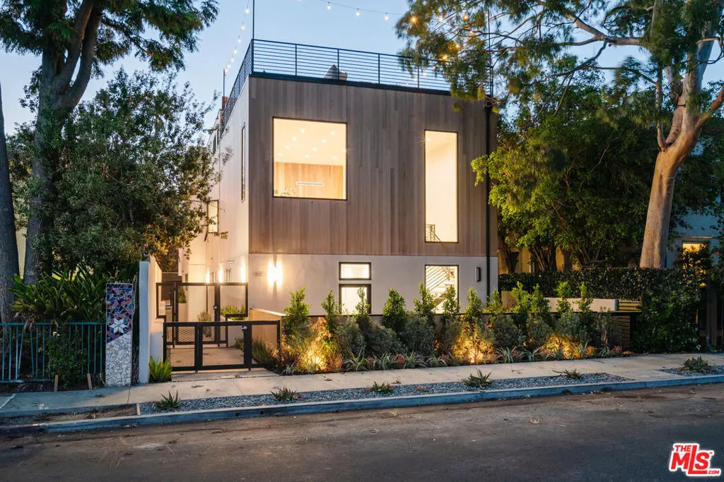 611 Broadway Street, Venice, CA 90291 - Image #1