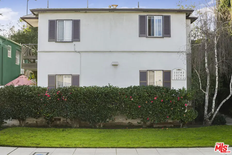 10742 Sarah Street, Toluca Lake, CA 91602 - Image #2