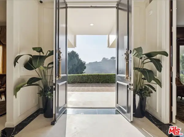 10825 Chalon Road, Los Angeles, CA 90077