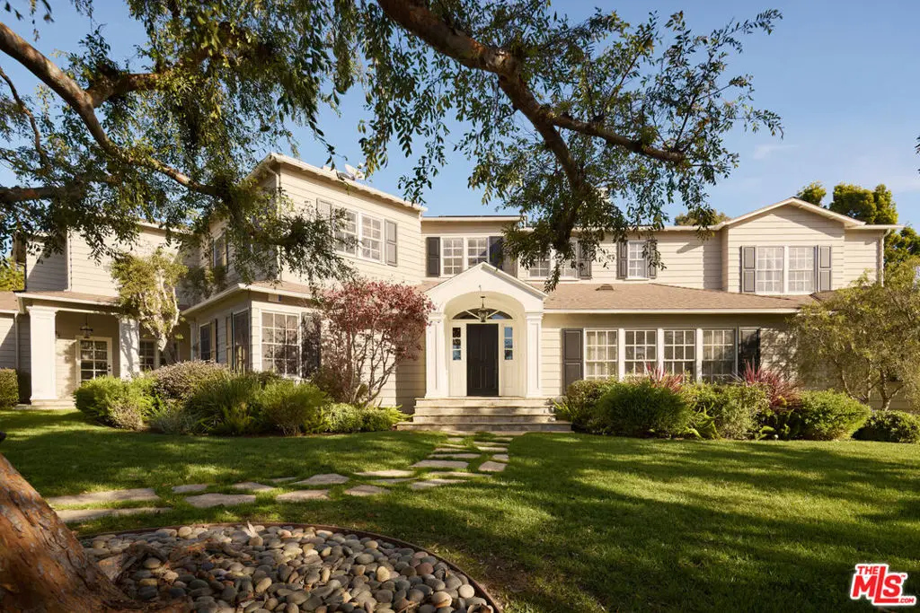 360 S Anita Avenue, Los Angeles, CA 90049 - Image #1