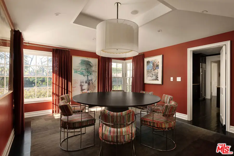 360 S Anita Avenue, Los Angeles, CA 90049 - Image #2