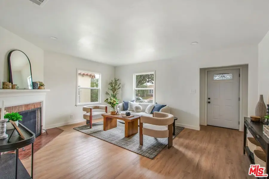 4325 W 58th Place, Los Angeles, CA 90043 - #2