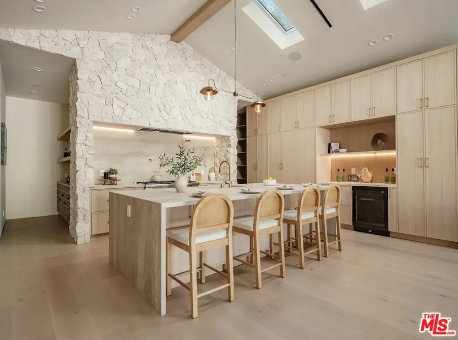 14647 Morrison Street, Sherman Oaks, CA 91403 - #3