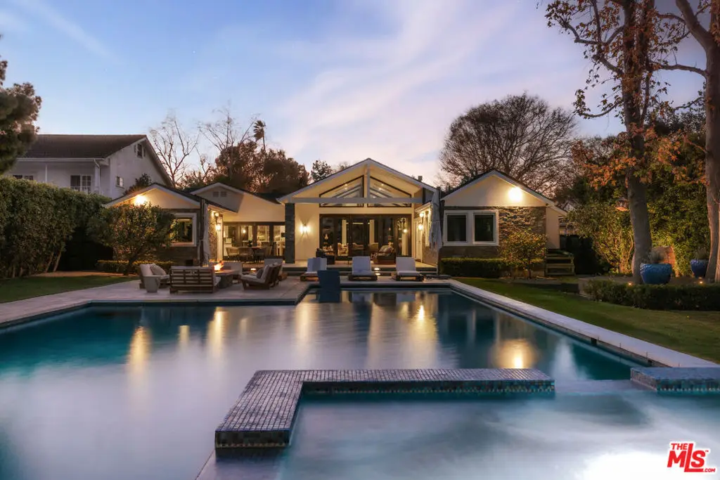 5938 Jumilla Avenue, Woodland Hills, CA 91367 - Image #1