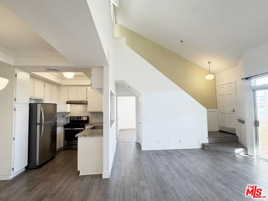 13801 Oxnard Street #206, Valley Glen, CA 91401 - Image #2