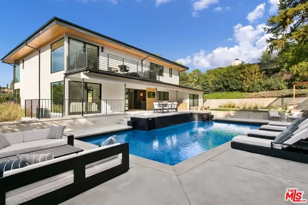 11428 Dona Lola Drive, Studio City, CA 91604