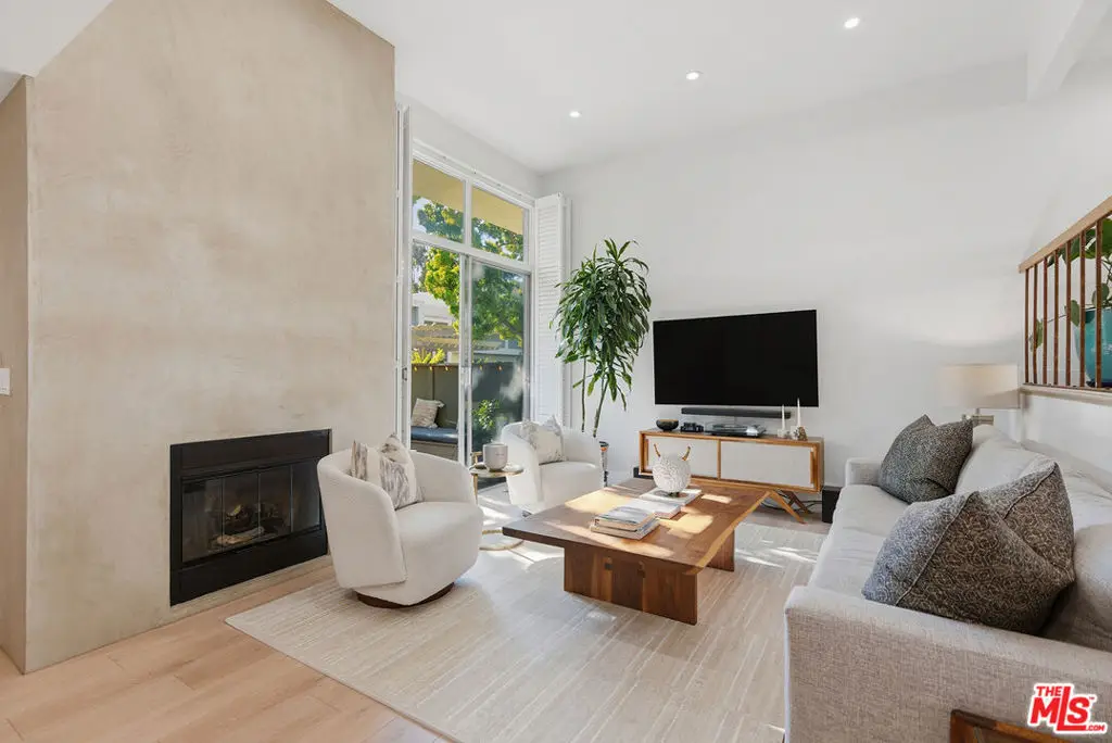 13238 Fiji Way #A, Marina Del Rey, CA 90292 - Image #1