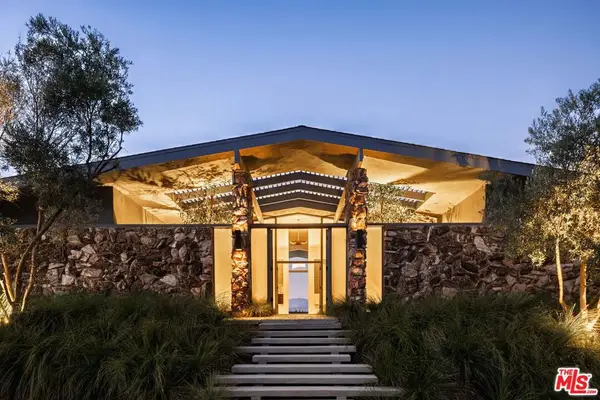 8559 Edwin Drive, Los Angeles, CA 90046