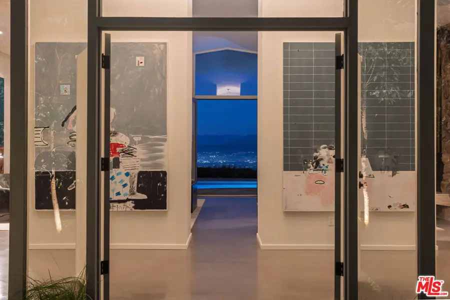 8559 Edwin Drive, Los Angeles, CA 90046 - Image #3