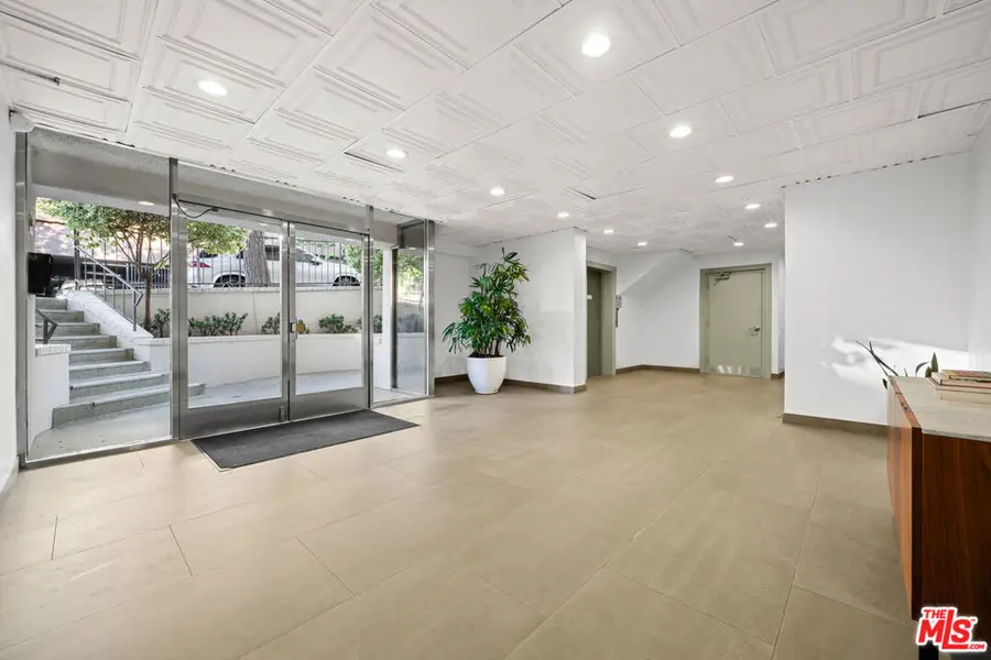 960 Larrabee Street #116, West Hollywood, CA 90069 - Image #3
