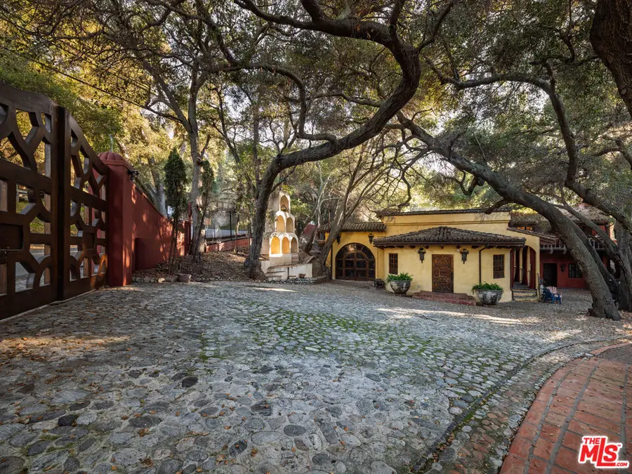 1135 N Topanga Canyon Boulevard, Topanga, CA 90290 - Image #2