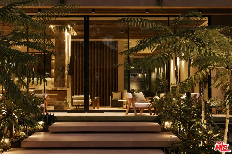 18911 Ringling Street, Tarzana, CA 91356 - Image #3