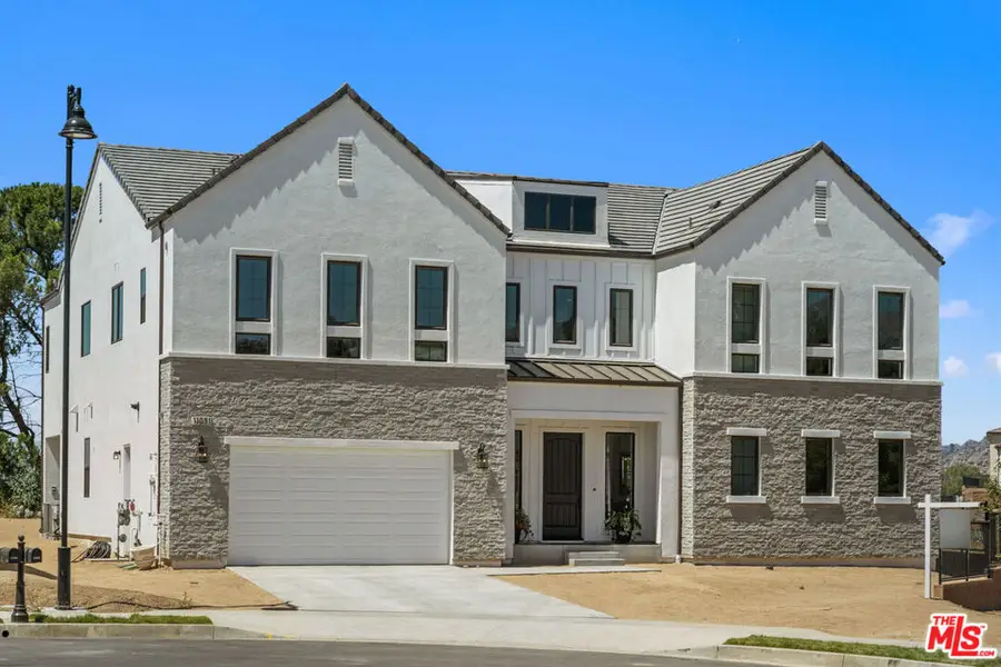 11091 Woodcrest Court, Chatsworth, CA 91311 - #2