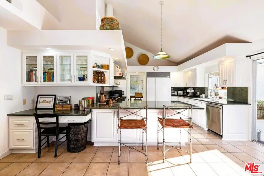 17173 Avenida De Santa Ynez, Pacific Palisades, CA 90272 - #3