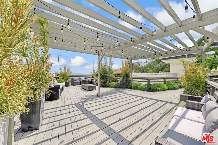 8827 Evanview Drive, Los Angeles, CA 90069 - #3