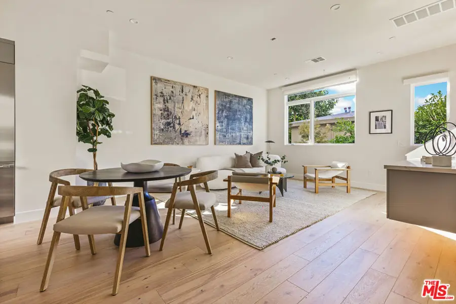 3230 S Barrington Avenue, Los Angeles, CA 90066 - Image #3