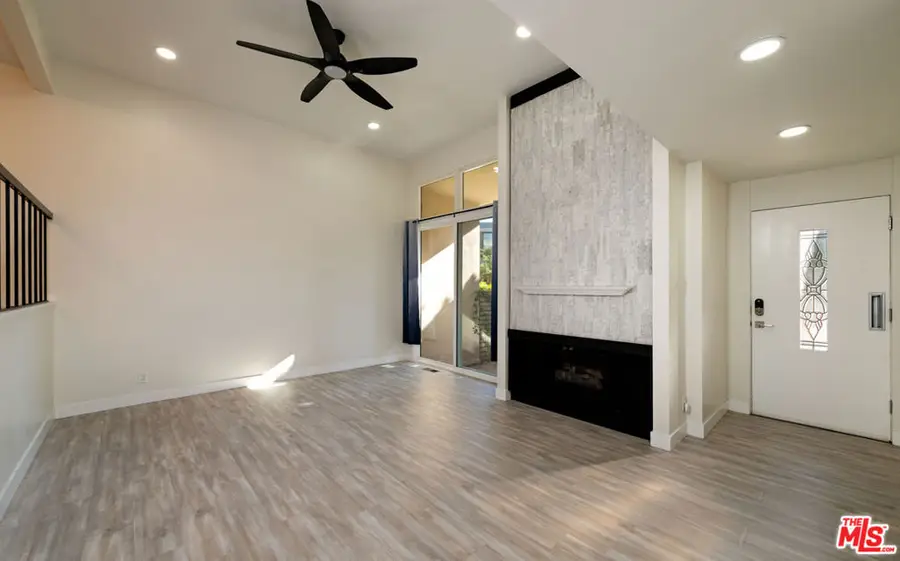 13206 Admiral Avenue #F, Marina Del Rey, CA 90292 - Image #2