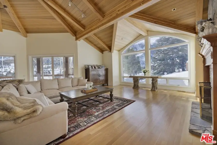 370 Ranch Road, Mammoth Lakes, CA 93546 - Image #3