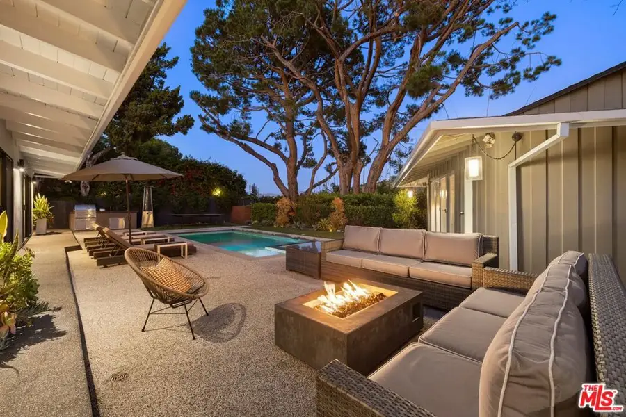 11401 Dona Evita Drive, Studio City, CA 91604 - #2