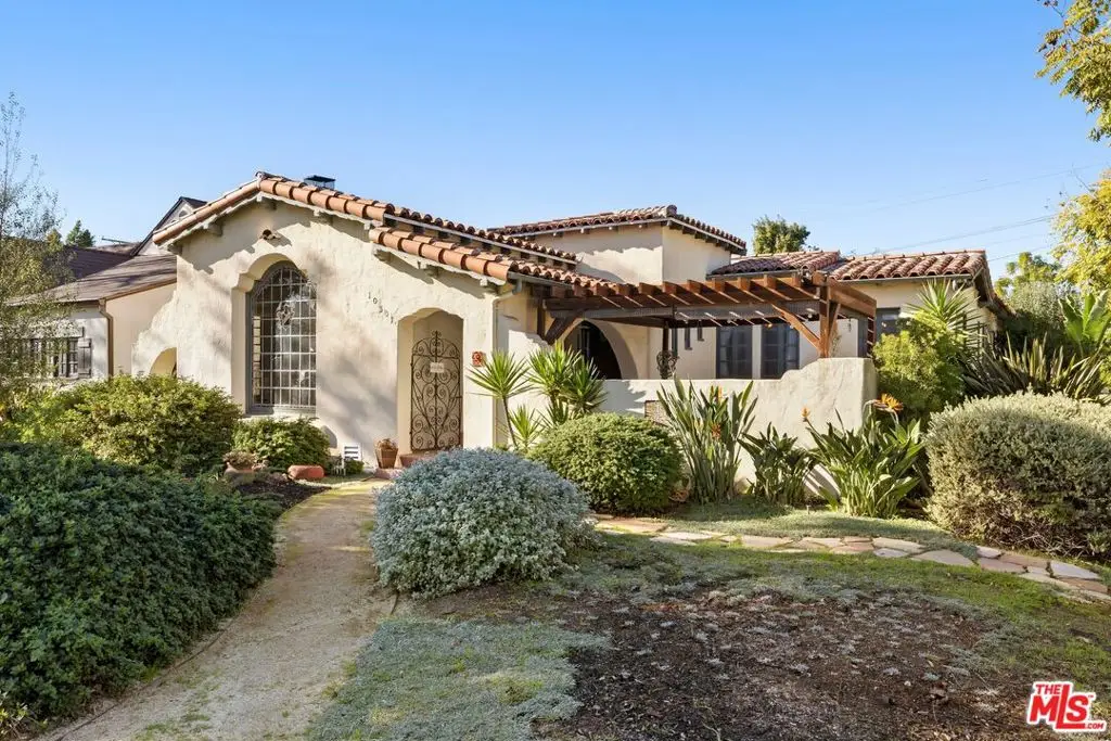 10501 Almayo Avenue, Los Angeles, CA 90064 - #1