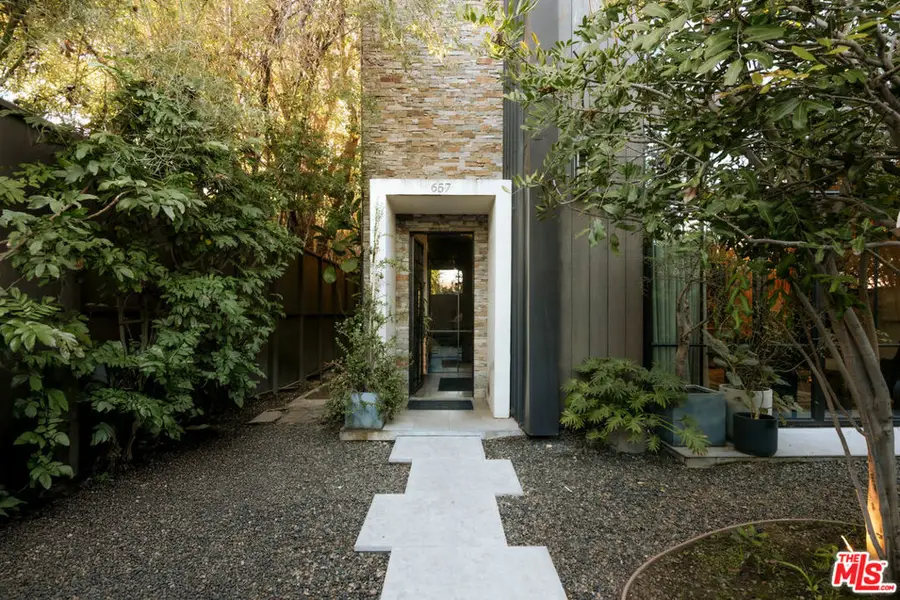 657 Milwood Avenue, Venice, CA 90291 - Image #3