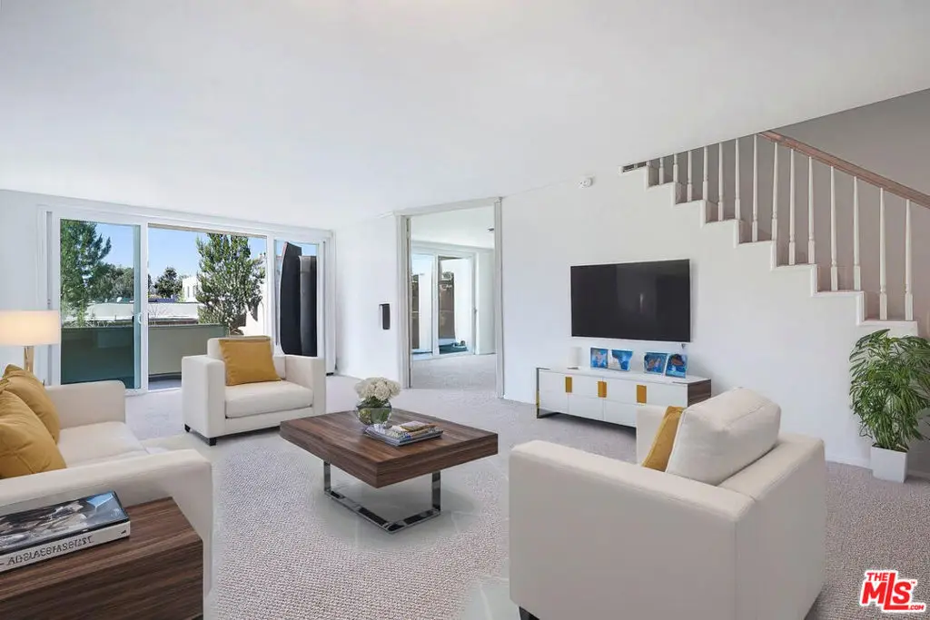 540 Kelton Avenue #306, Los Angeles, CA 90024 - Image #1