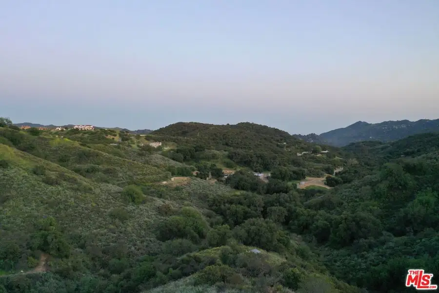 2000 Corsham Road, Topanga, CA 90290 - Image #2