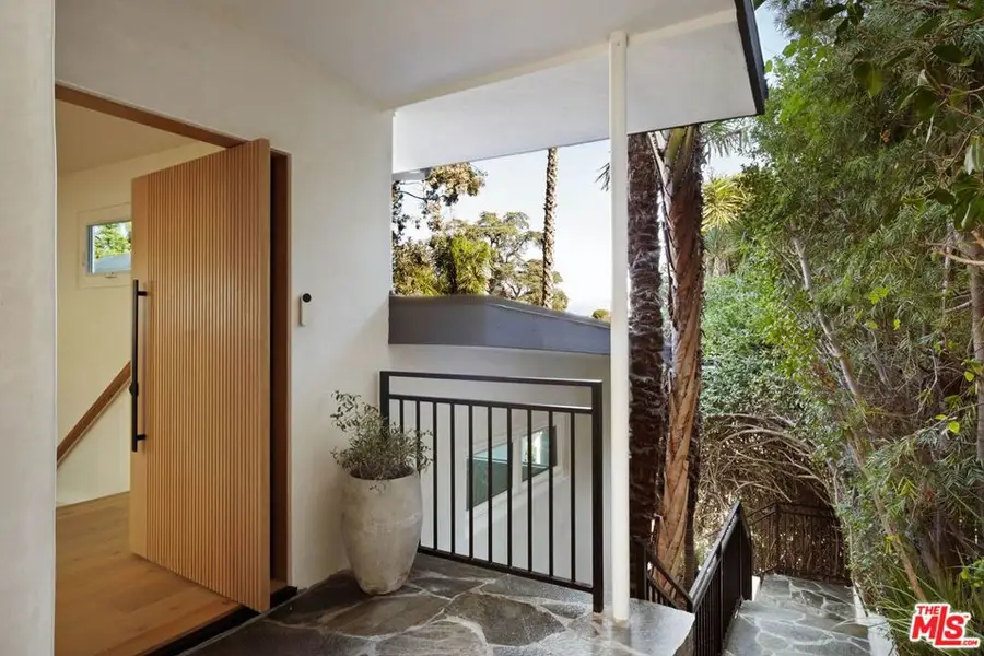 4041 Davana Road, Sherman Oaks, CA 91423 - Image #3