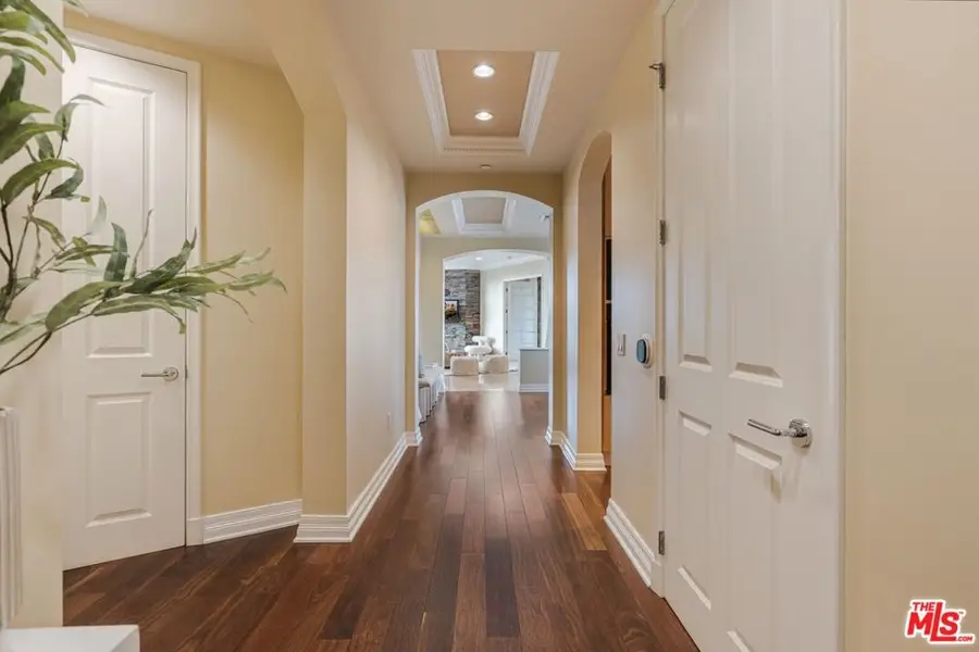 11847 Gorham Avenue #410, Los Angeles, CA 90049 - Image #2