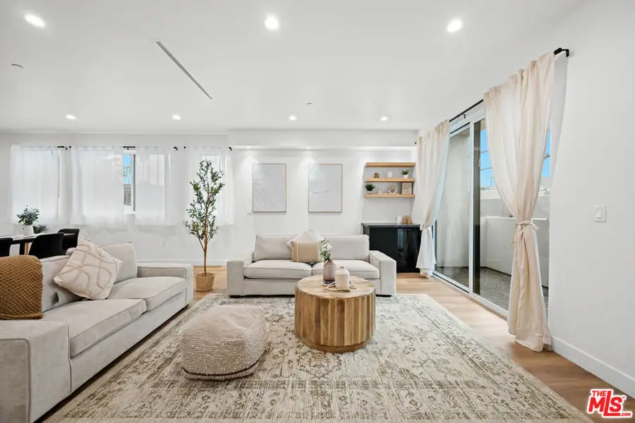 833 N Mccadden Place, Los Angeles, CA 90038 - Image #3