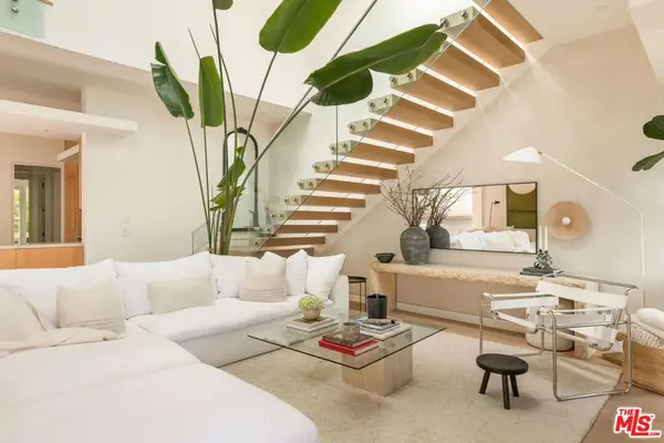 2413 Wilson Avenue, Venice, CA 90291