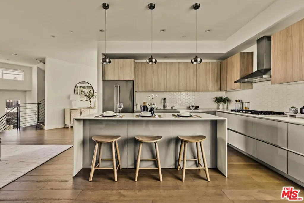 3109 S Dakota Drive, Los Angeles, CA 90034 - Image #1