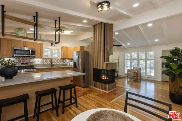 1881 Hackett Avenue, Long Beach, CA 90815