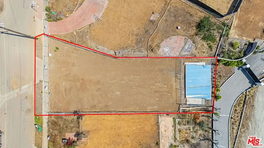 15300 Earlham Street, Pacific Palisades, CA 90272 - Image #2